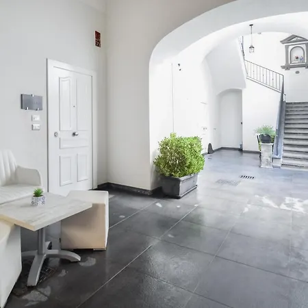 Lovely In With Kitchen شقة *