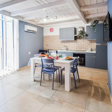 Lovely In With Kitchen